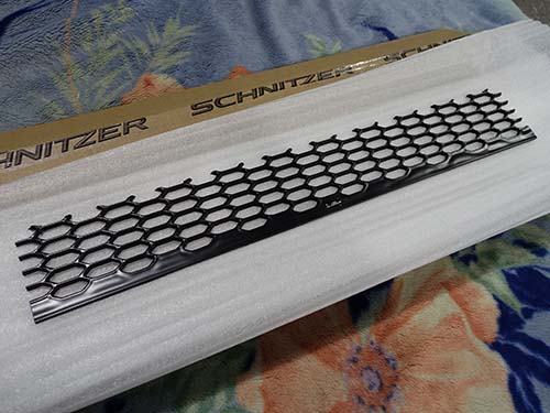 AC Schnitzer製フロントメッシュグリル