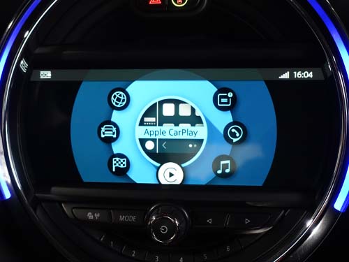 AppleCarPlayを有効化