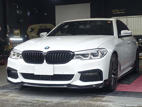 BMW 5シリーズ（G30）523i