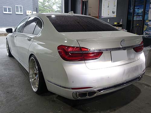 BMW 7シリーズ(G12)740Li