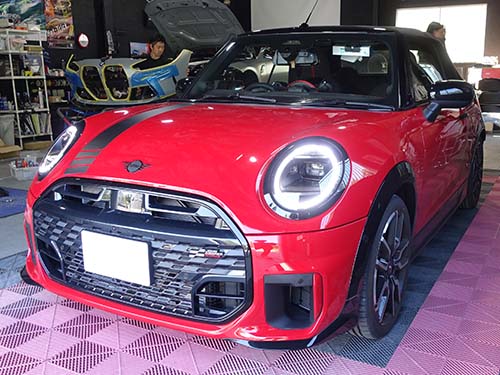 ミニ コンバーチブル（F67） JCW
