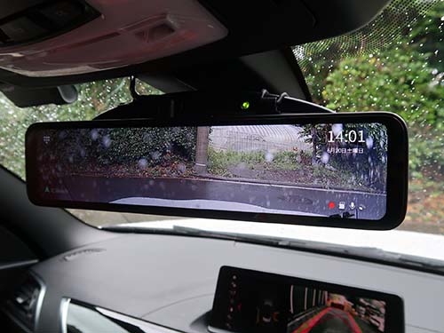 ベロフ製のデジタルインナーミラー型ドライブレコーダー「NVS502」
