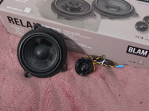 BLAM製のセパレート2wayスピーカー100NS
