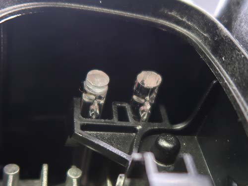 1cm削り落とした導光面に対して、5mm程度の円柱を付け足す