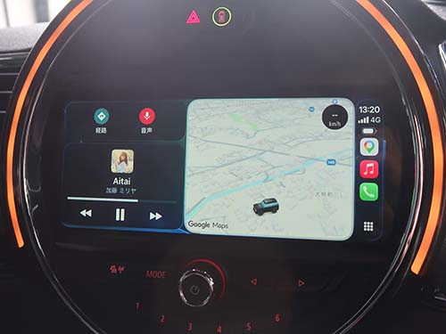 CarPlayがディスプレイ全体に表示される