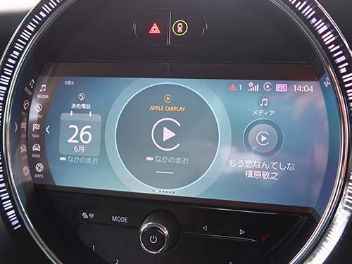純正機能のAppleCarPlayを、認証コードによる有効化