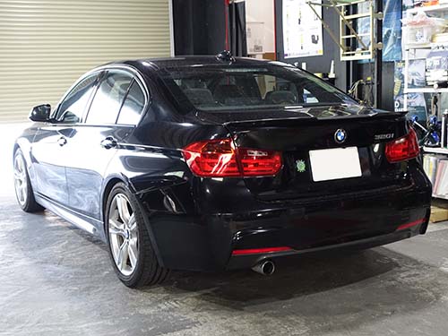 BMW 3シリーズ セダン(F30)320i
