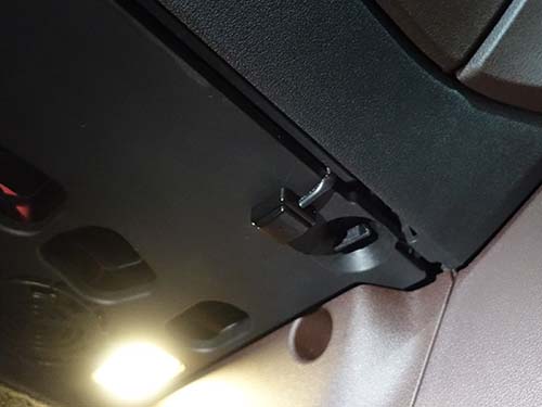 オプションの切替スイッチも同時に装着