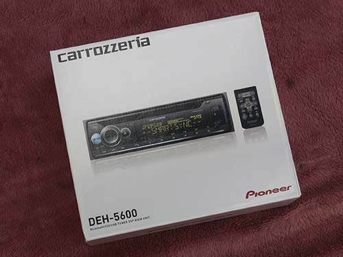 カロッツェリア DEH-5600のCDプレーヤー