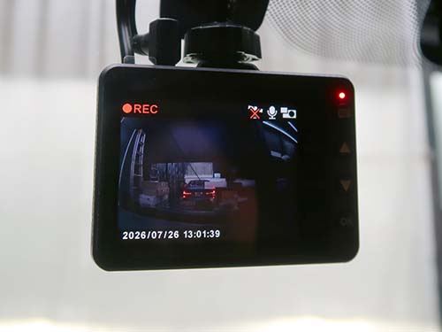 SN-TW88d は本体に2.0インチのフルカラーTFT液晶モニターを備えたモデル