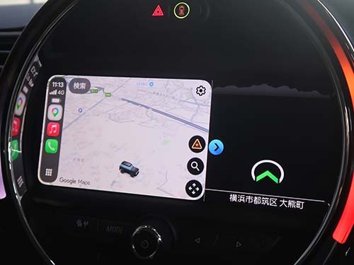 iPhone側の最新の地図で経路案内できる