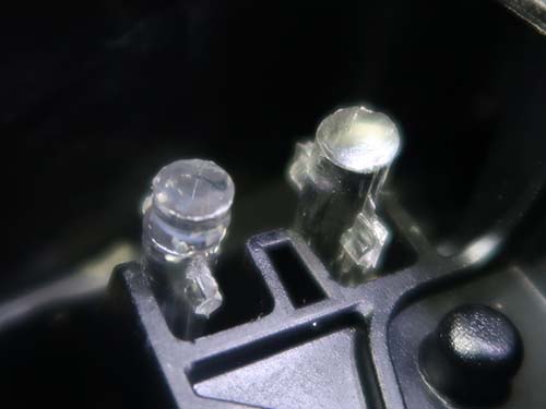 新たな接着剤を用意して再度再生治療
