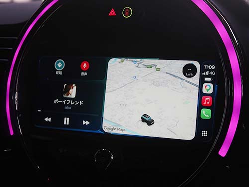 Apple CarPlayが起動して表示される