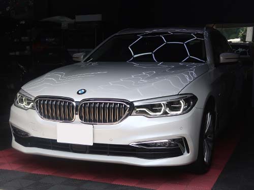 BMW 5シリーズ ツーリング(G31)523i