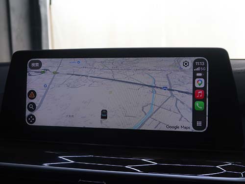 AppleCarPlayの画面がiDriveディスプレイ全体に表示される