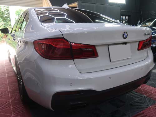 BMW 5シリーズ セダン(G30)523d