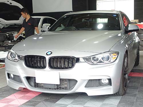 BMW 3シリーズ セダン（F30）320d