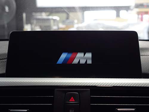 オープニング画面変更(BMW → M)