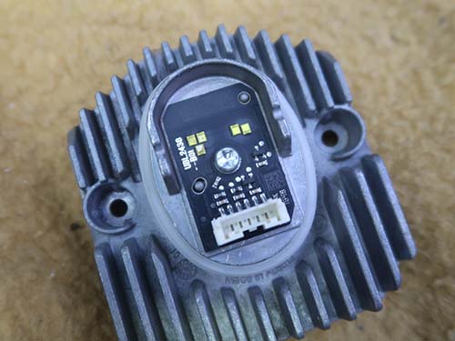 LEDモジュールにも焼けによるダメージが確認