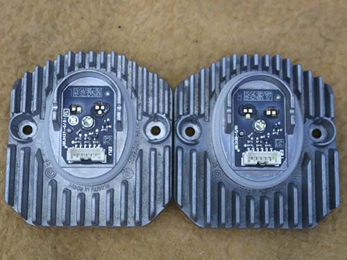 LEDモジュールの状態を確認したところ、ダメージが認められました