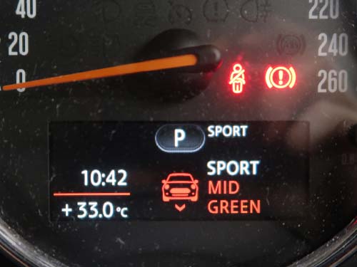 SPORT(スポーツ)・MID(ミッド)・GREEN(グリーン)の3つのモード