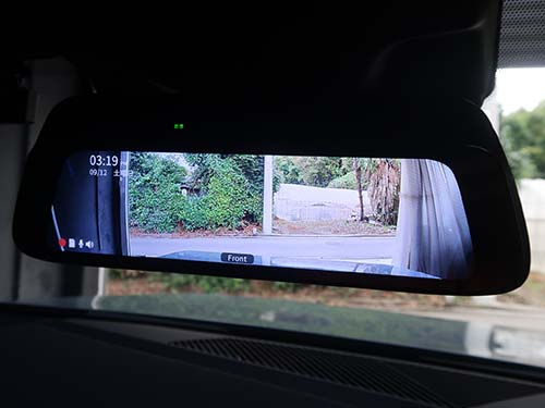 BMW・MINI専用に開発されたデジタルミラー一体型のドライブレコーダー(ドライブロガー)