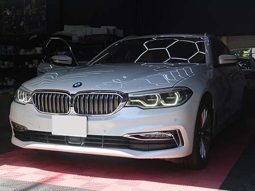 BMW 5シリーズ ツーリング（G31）523d