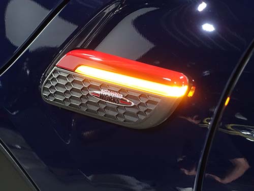 LCI2モデル用はLEDが採用されている