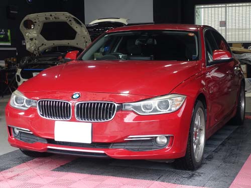 BMW 3シリーズ セダン(F30)320d