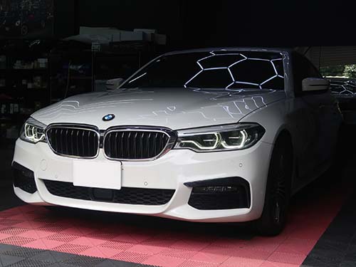 BMW 5シリーズ セダン（G30）530i
