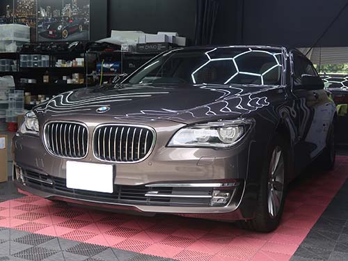 BMW 7シリーズ(F01)LCI 740i