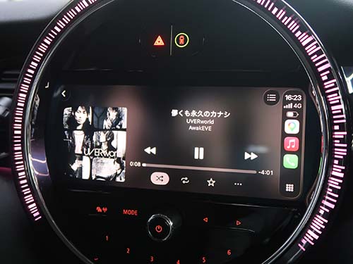 LCI2モデルはフルスクリーン表示は標準仕様
