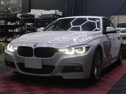 BMW 3シリーズ セダン(F30)LCI 320d