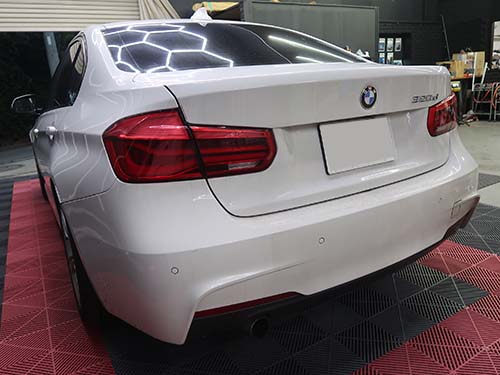 BMW 3シリーズ セダン(F30)LCI 320d