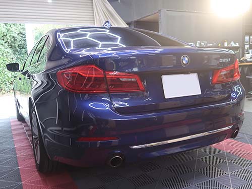 BMW 5シリーズ セダン(G30)523i