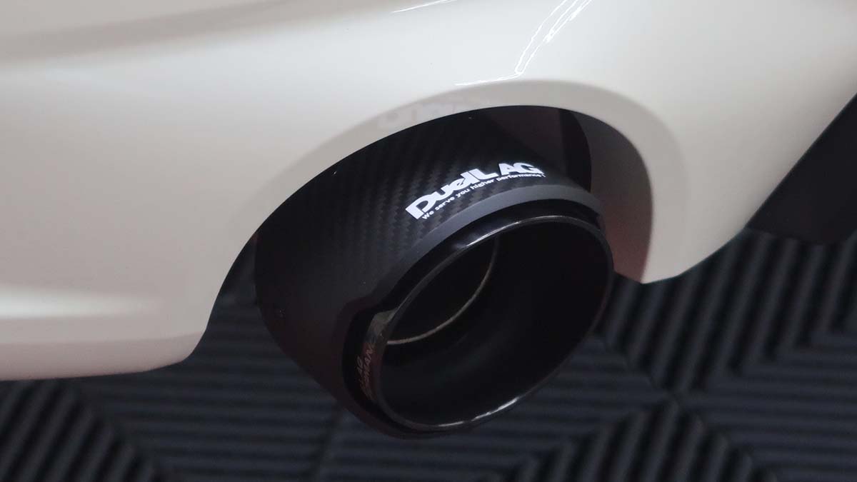 ミニ クラブマン(F54)LCI JCW DuelL AG製マフラーカッター取付|カーボン素材でリアビューにレーシーさと高級感を