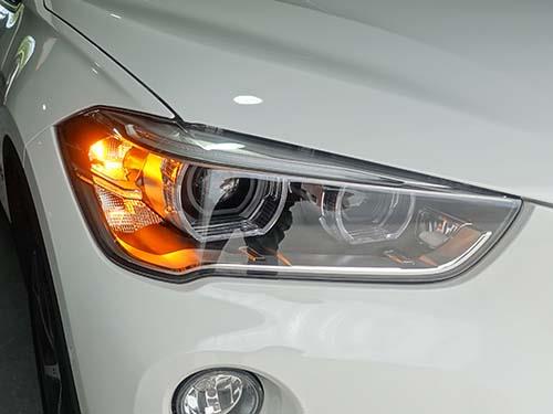 BMW X1(F48) 前後ウインカー用LEDバルブ装着とコーディング施工