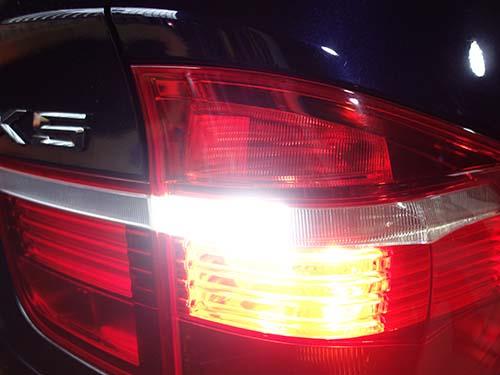 BMW X5(E70) ヘッドライトHIDバルブ交換&フォグライトHID化&バック