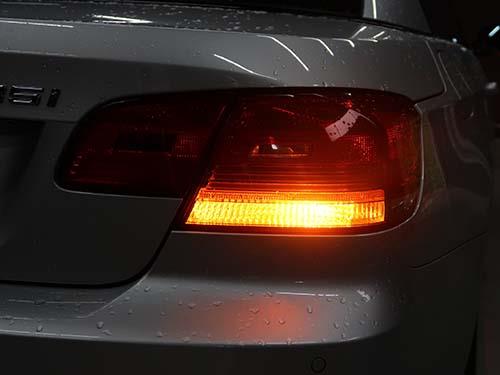 BMW 3シリーズ(E93) ヘッドライト用HIDバルブ交換&エンジェルアイ用LED
