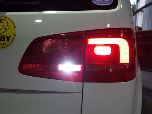 ゴルフトゥーラン(1TC) ヘッドライトHID化&LEDライト装着 - BMW & MINI