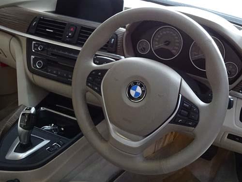 BMW 3シリーズ(F30) 純正パドルシフト付Mスポーツステアリング装着