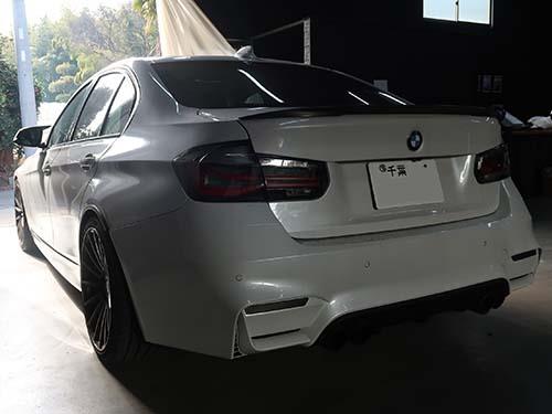 BMW 3シリーズセダン(F30) LCI用Mperformanceテールライト後付装着