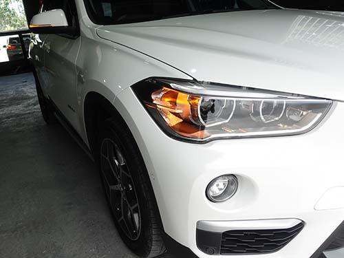 BMW X1(F48) 前後ウインカー用LEDバルブ装着とコーディング施工